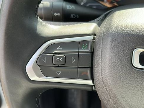 Used 2022 Jeep Compass Latitude w/ Sun and Sound Group AWD/4WD image 12