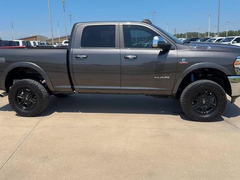 Used 2021 RAM 2500 Laramie AWD/4WD image 2