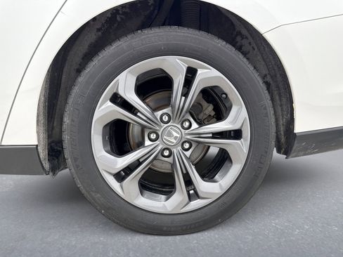 Used 2023 Honda Accord EX image 24