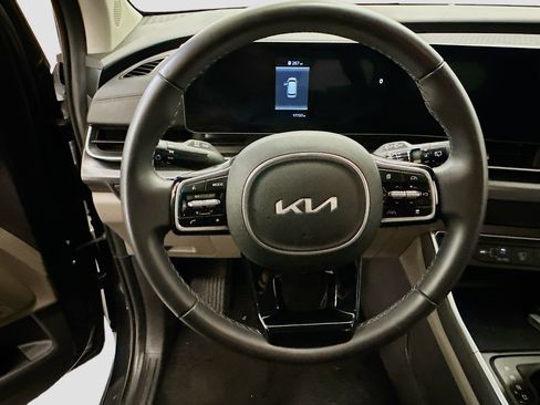 Used 2026 Kia Carnival FWD image 18