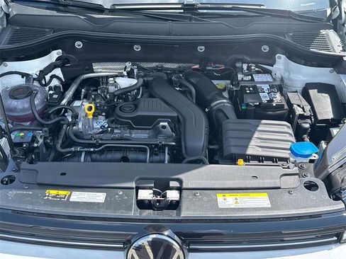 New 2025 Volkswagen Taos SE FWD image 26
