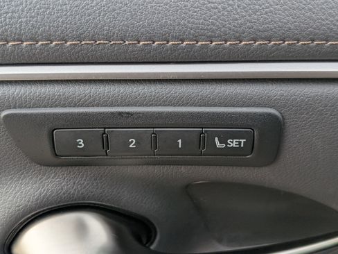 Certified 2025 Lexus ES 300h 300h image 21