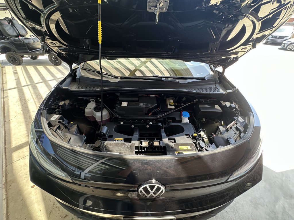Used 2023 Volkswagen ID.4 S RWD image 32