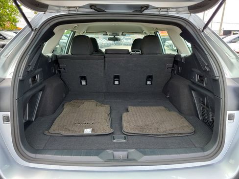 Used 2024 Subaru Outback AWD/4WD image 8