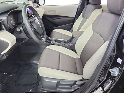 Used 2024 Toyota Corolla LE image 19