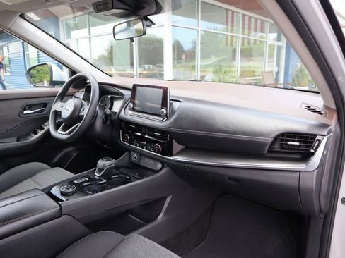 Used 2021 Nissan Rogue SV AWD/4WD image 21