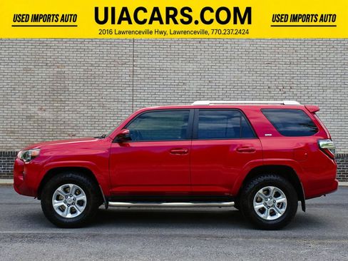 Used 2018 Toyota 4Runner SR5 RWD image 9
