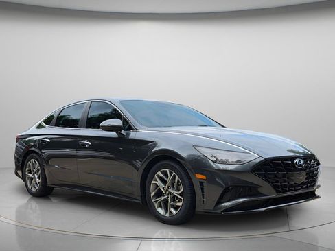 Used 2023 Hyundai Sonata SEL w/ Convenience Package FWD image 9