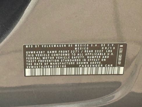 Used 2014 Volkswagen Jetta GLI image 37