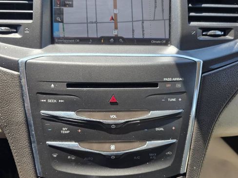Used 2014 Lincoln MKS w/ Equipment Group 101A FWD image 15