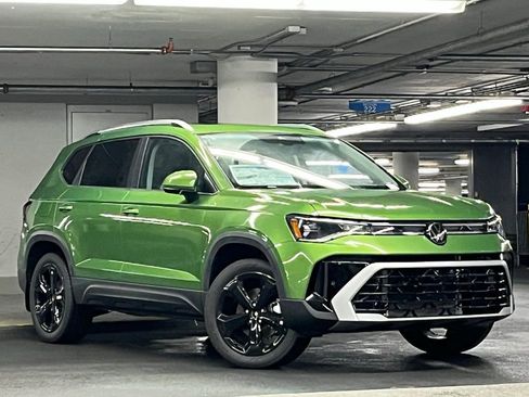 New 2025 Volkswagen Taos SEL AWD/4WD image 2