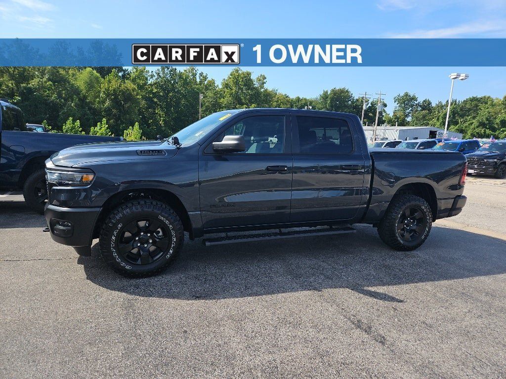 Used 2025 RAM 1500 Warlock AWD/4WD image 1