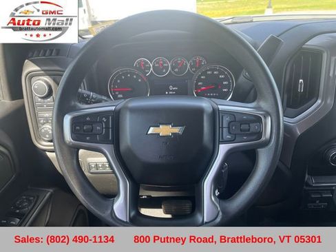 Used 2022 Chevrolet Silverado 2500 Custom w/ Custom Convenience Package AWD/4WD image 16