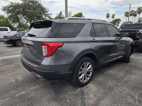 Used 2023 Ford Explorer Limited AWD/4WD image 5