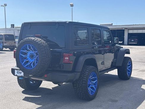 Used 2021 Jeep Wrangler Unlimited Rubicon 4xe image 9