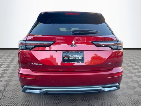 New 2026 Mitsubishi Outlander SE image 6