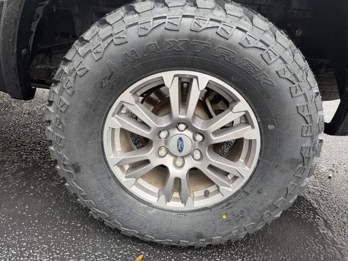 Used 2017 Ford F150 Lariat image 24