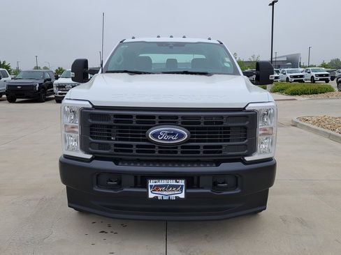 New 2025 Ford F250 XL w/ FX4 Off-Road Package image 8