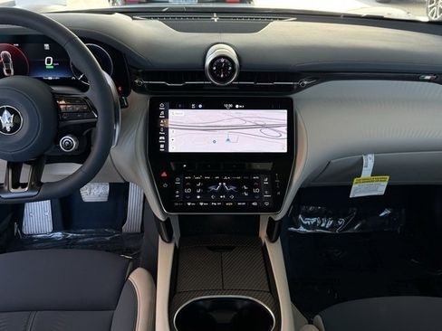 New 2025 Maserati GranTurismo Folgore image 12