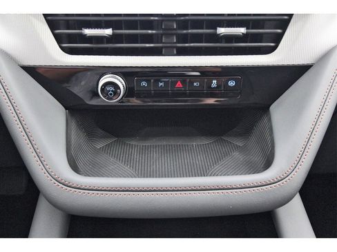 New 2025 Ford Explorer Active image 24