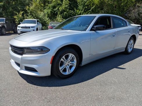 Used 2023 Dodge Charger SXT RWD image 8
