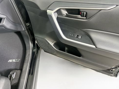 Used 2025 Toyota RAV4 LE FWD image 30