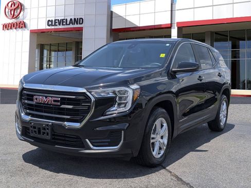 Used 2024 GMC Terrain SLE AWD/4WD image 6