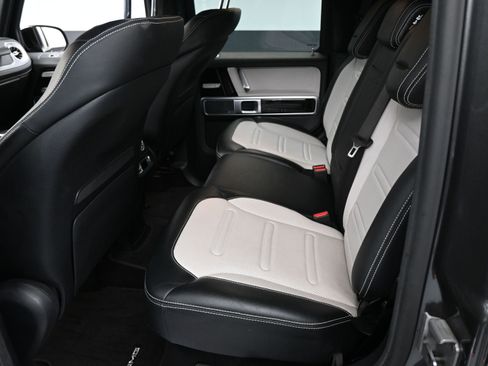 Used 2019 Mercedes-Benz G 550 image 6