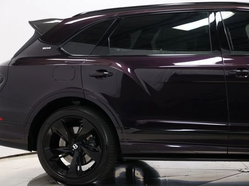 Used 2023 Bentley Bentayga Extended Wheelbase image 72