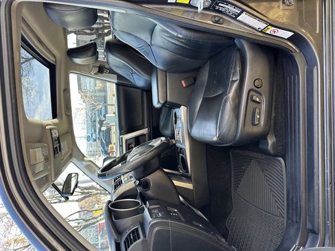 Used 2011 Toyota 4Runner Limited image 17