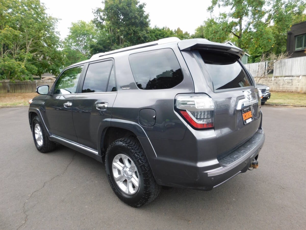 Used 2017 Toyota 4Runner Limited AWD/4WD image 3