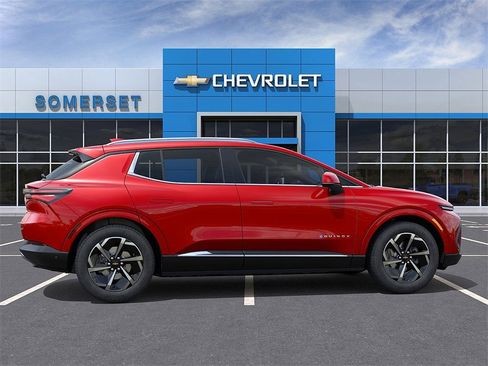 New 2025 Chevrolet Equinox EV LT image 5