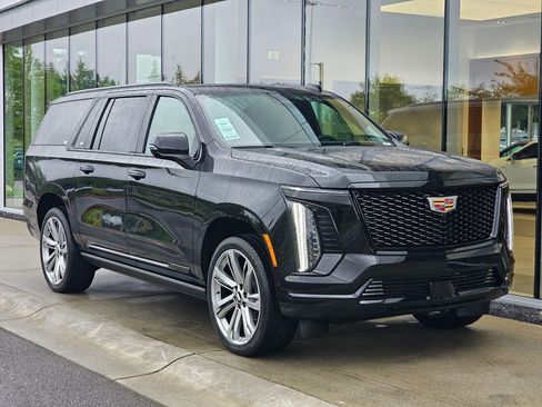 New 2026 Cadillac Escalade ESV Platinum Sport AWD/4WD image 7
