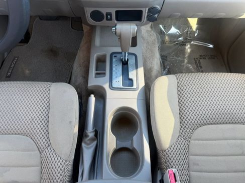 Used 2015 Nissan Frontier SV RWD image 19