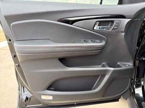 New 2026 Honda Ridgeline Black Edition image 12