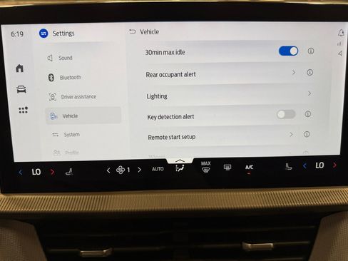 Used 2025 Ford Explorer Active image 40