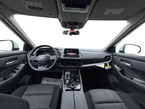 New 2026 Nissan Rogue SV AWD/4WD image 10