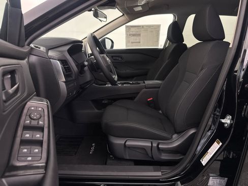 New 2026 Nissan Rogue S image 9