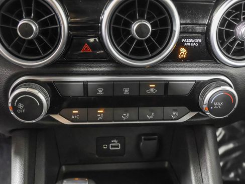 Used 2020 Nissan Sentra S image 30