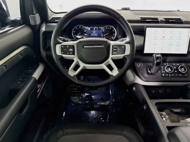 Certified 2023 Land Rover Defender 130 X-Dynamic SE AWD/4WD image 25