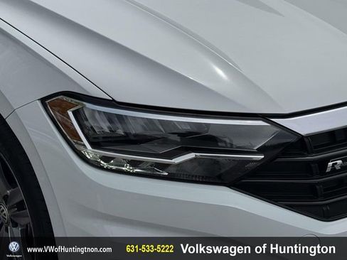 Certified 2021 Volkswagen Jetta R-Line w/ R-Line Cold Weather Package FWD image 8