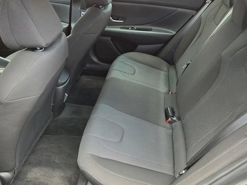Used 2026 Hyundai Elantra SE w/ Cargo Package FWD image 11