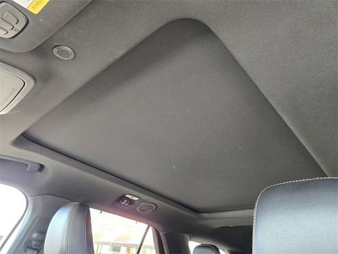 Used 2020 Ford Explorer Limited image 12