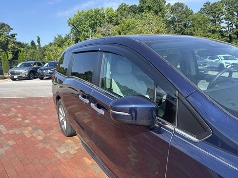 Used 2018 Honda Odyssey EX image 18
