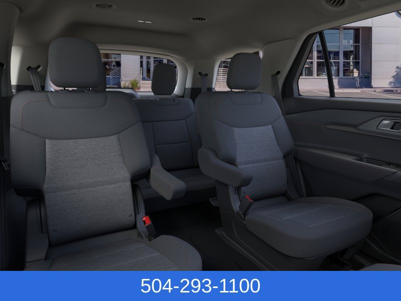 New 2026 Ford Explorer Active RWD image 13
