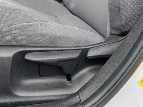 Used 2024 Toyota Corolla SE FWD image 20
