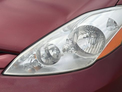 Used 2008 Toyota Sienna LE FWD image 51