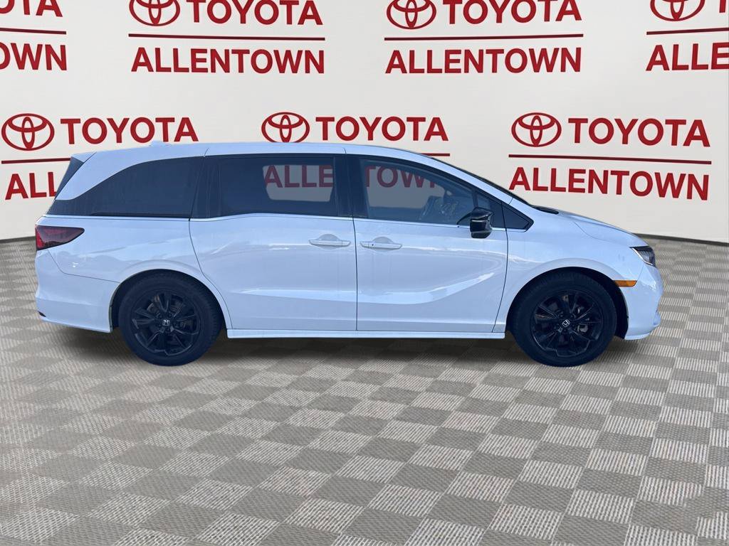 Used 2023 Honda Odyssey Sport image 11