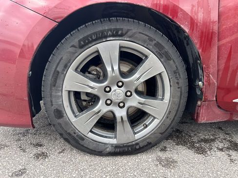 Used 2017 Toyota Sienna SE image 13