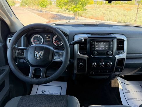 Used 2016 RAM 3500 SLT AWD/4WD image 20
